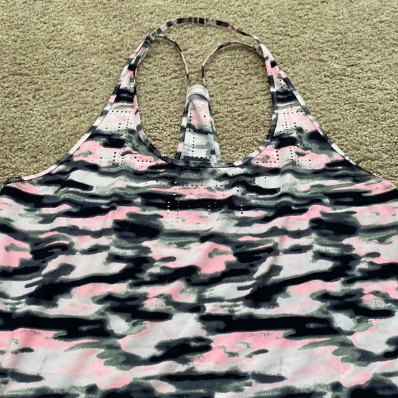 Lululemon pink camo tank - Picture 2 of 4